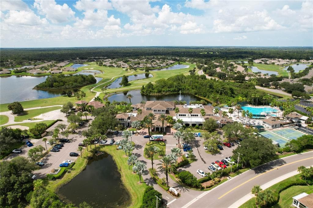 317 KNOTTWOOD COURT UNIT 317 SUN CITY CENTER, FL 33573