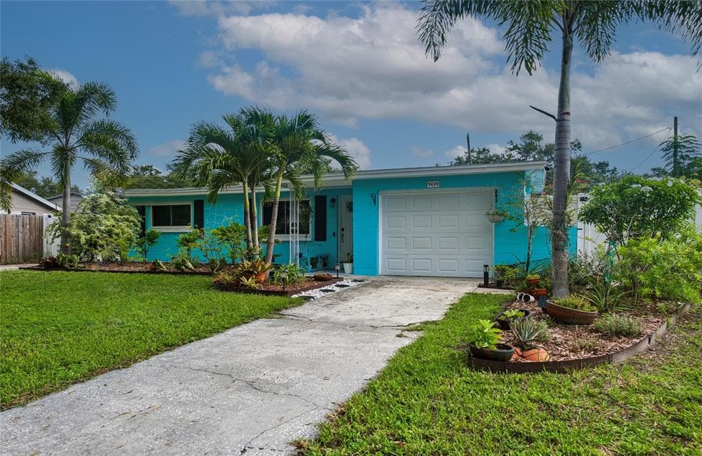 9029 LEISURE LANE N