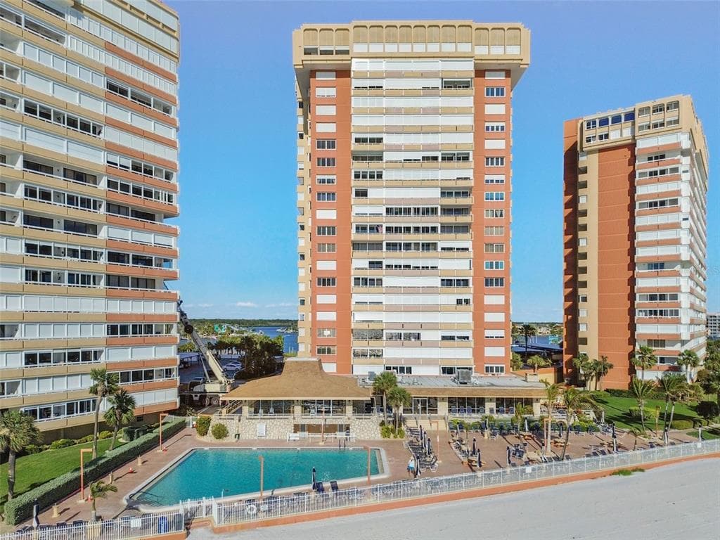 17900 GULF BOULEVARD UNIT 15D REDINGTON SHORES, FL 33708