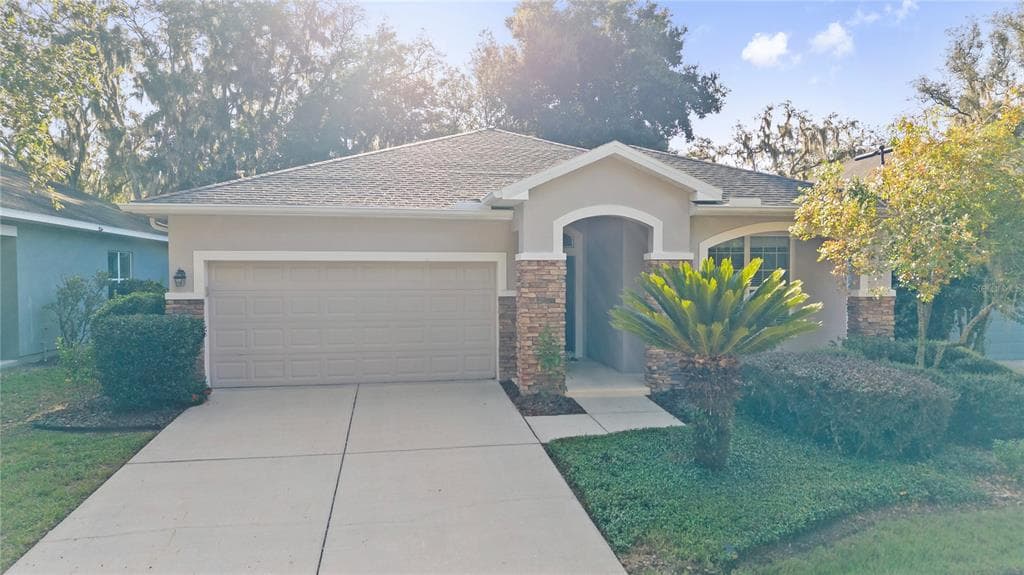 15842 STARLING WATER DRIVE LITHIA, FL 33547