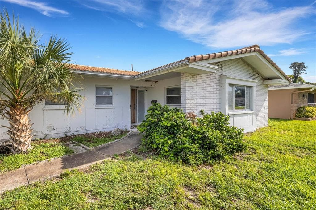 1497 62ND PLACE S ST PETERSBURG, FL 33705