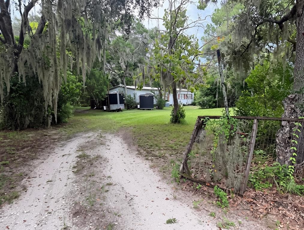 19201 DOVE ROAD LAND O LAKES, FL 34638