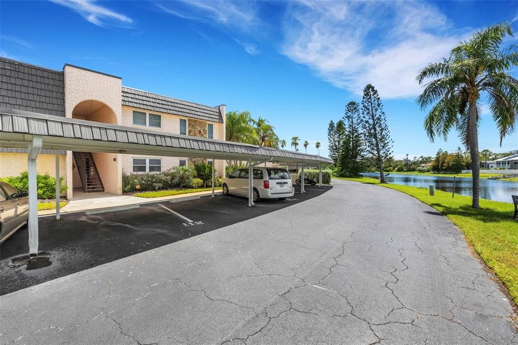 112 ELMWOOD CIRCLE UNIT 112