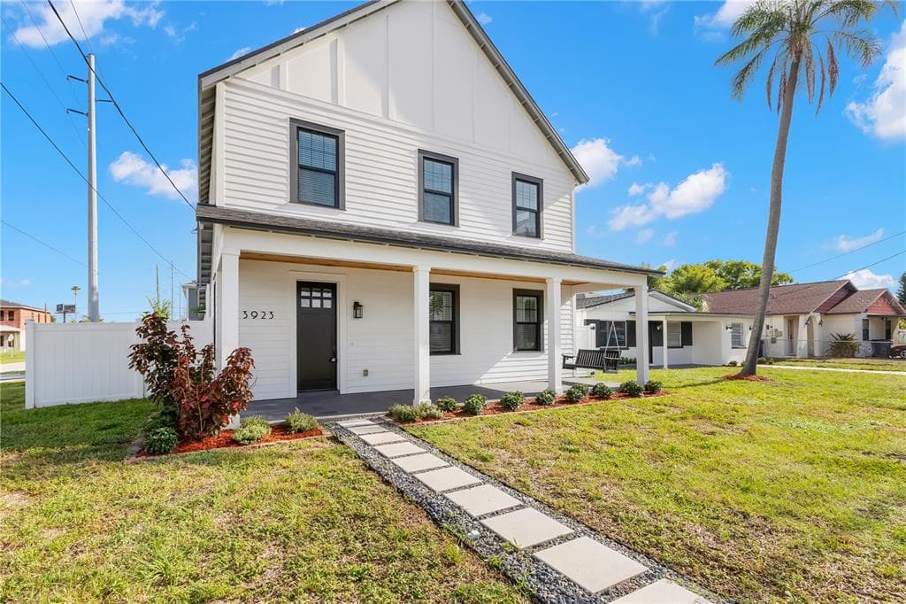 3923 W GRAY STREET TAMPA, FL 33609