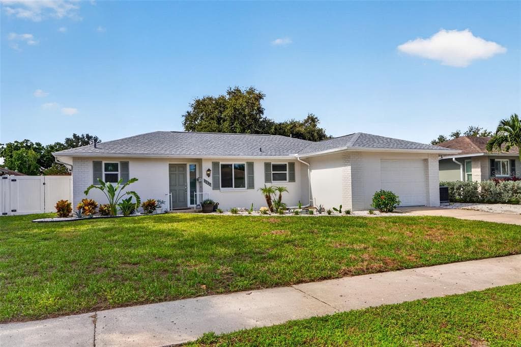 1737 STARLIGHT DRIVE CLEARWATER, FL 33755