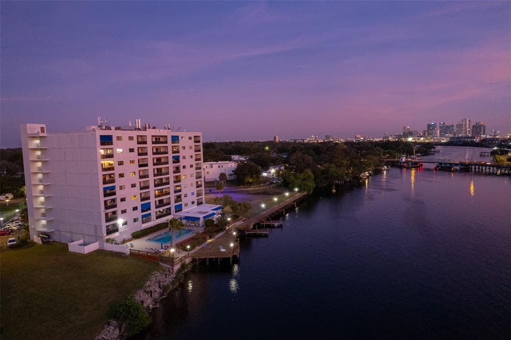 2780 N RIVERSIDE DRIVE UNIT 805