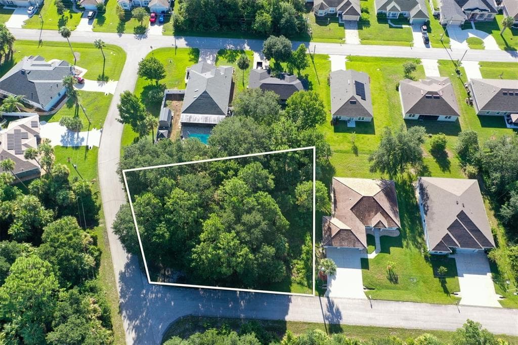 22 LUCAS LANE PALM COAST, FL 32137