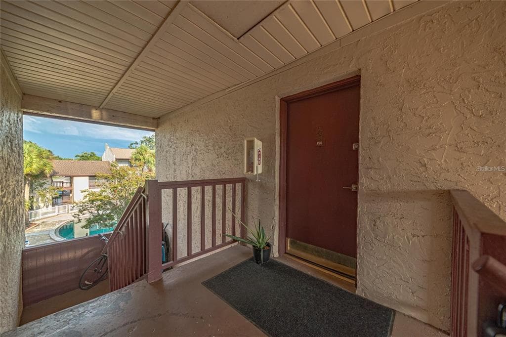 3861 S LAKE DRIVE UNIT 156 TAMPA, FL 33614