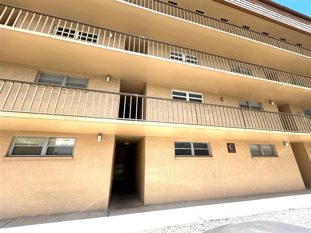 5820 N CHURCH AVENUE UNIT 116 TAMPA, FL 33614