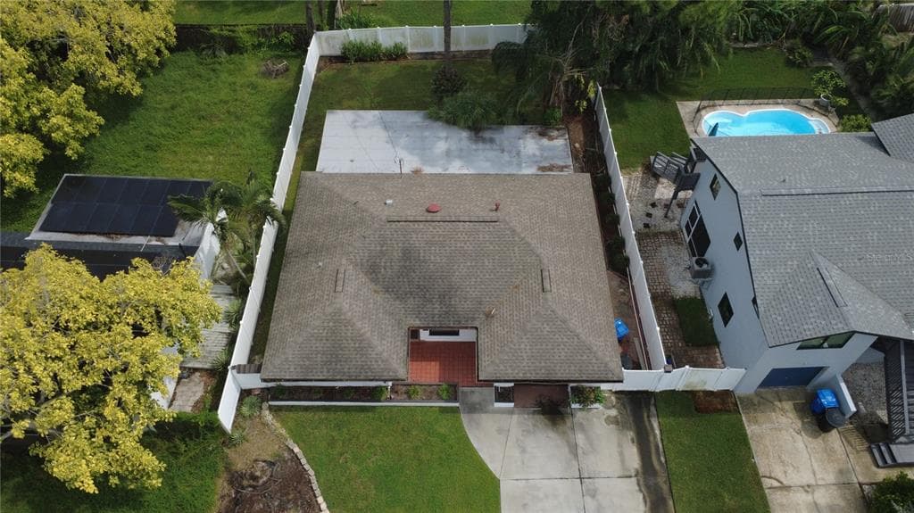 1842 OREGON AVENUE NE ST PETERSBURG, FL 33703