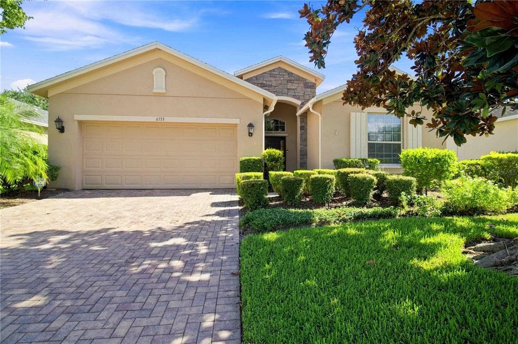 6733 45TH TERRACE E BRADENTON, FL 34203
