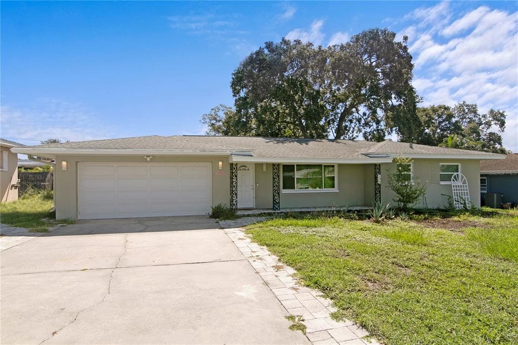 1009 WOODLEY ROAD CLEARWATER, FL 33764