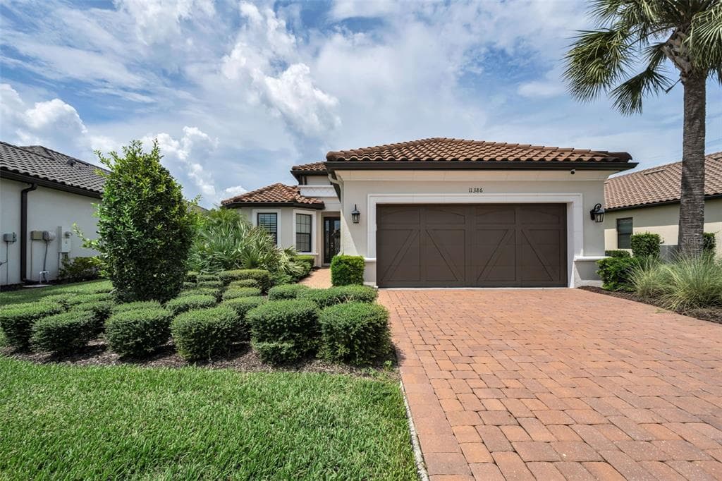 11386 JUGLANS DRIVE ODESSA, FL 33556