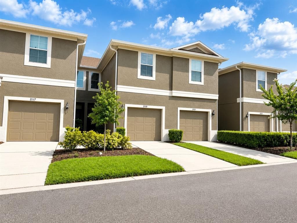 9110 FREEDOM HILL DRIVE SEFFNER, FL 33584