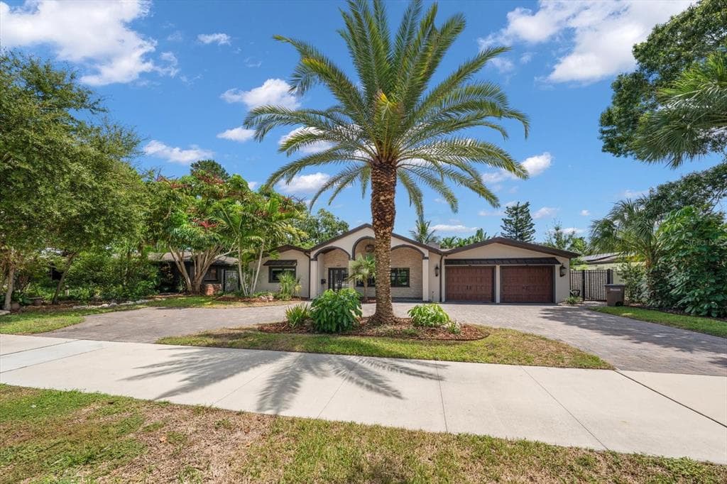 1621 INDIAN ROCKS ROAD BELLEAIR, FL 33756