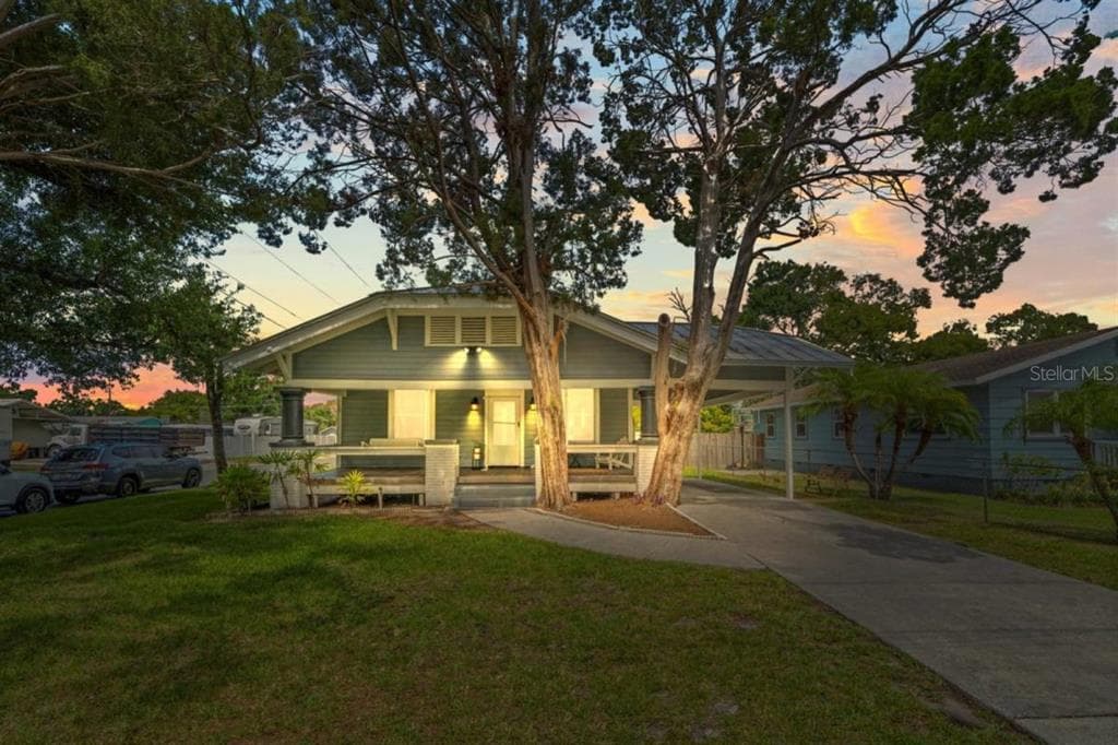 7002 N CAMERON AVENUE TAMPA, FL 33614