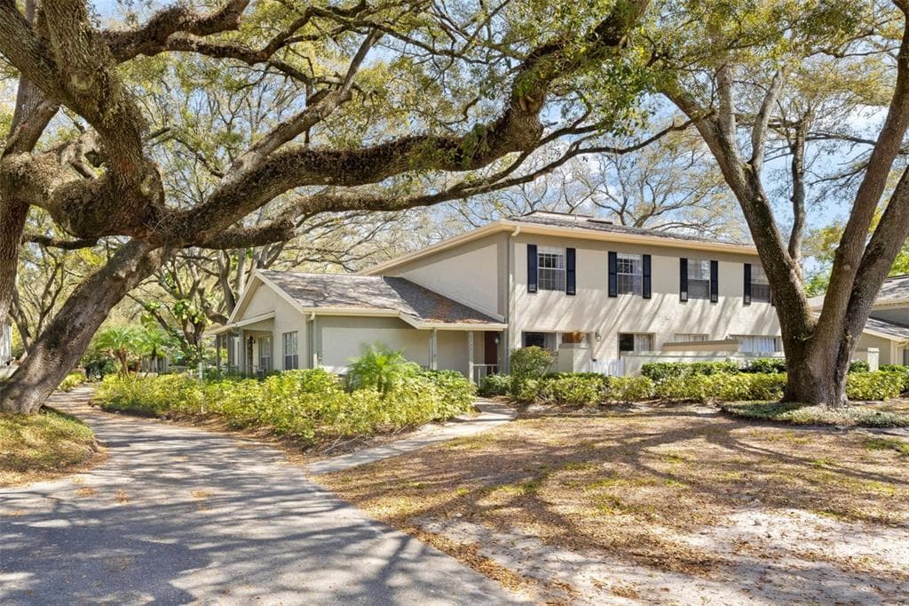 6305 MORNINGMIST COURT UNIT 6305