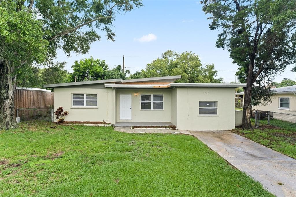 1937 RIDGEWOOD DRIVE