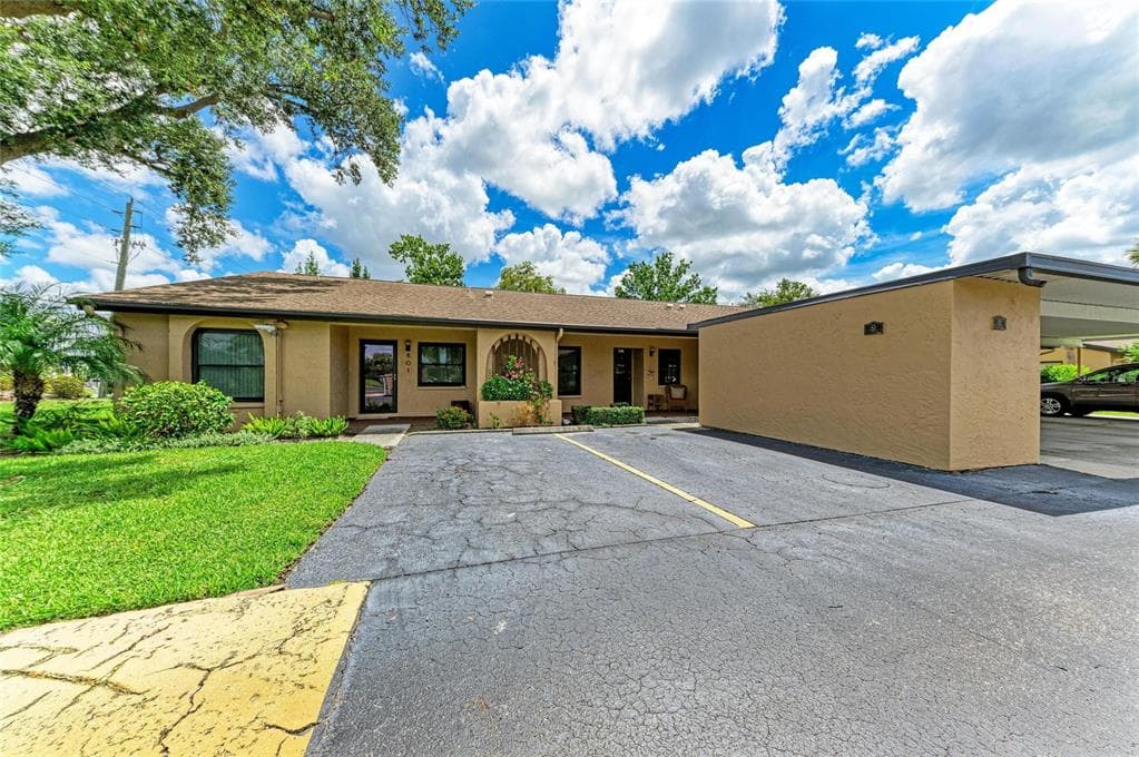 2808 60TH AVENUE W UNIT 802 BRADENTON, FL 34207