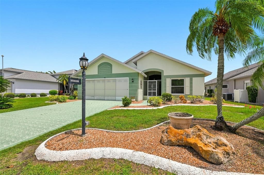 321 NORTHWAY DRIVE SUN CITY CENTER, FL 33573