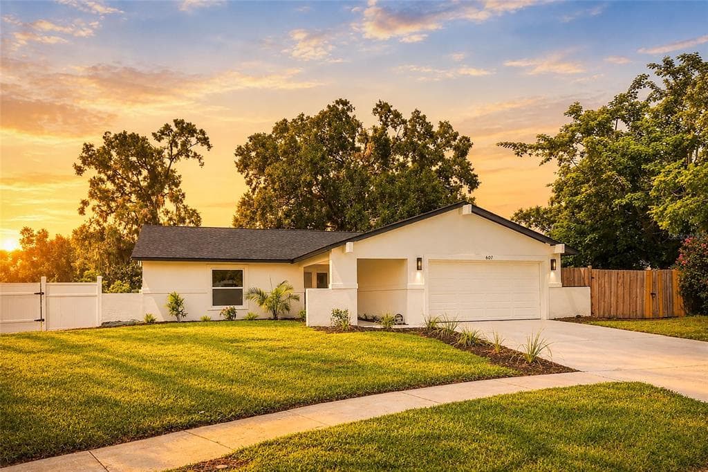607 WILLOW COURT BRANDON, FL 33510