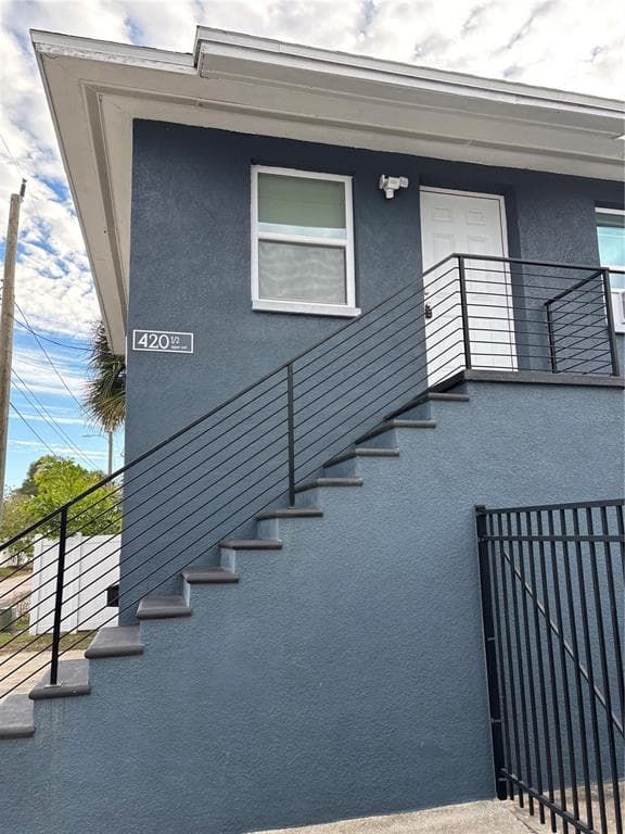 420 15TH AVENUE S UNIT 1/2 ST PETERSBURG, FL 33701