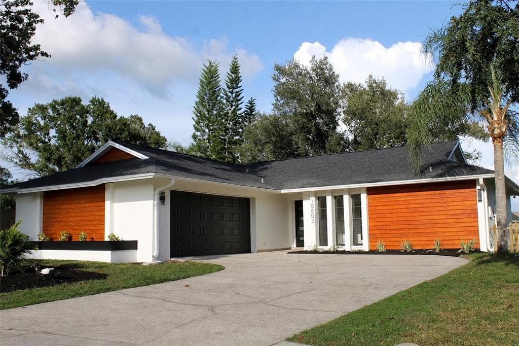 15803 IRONWARE PLACE TAMPA, FL 33624
