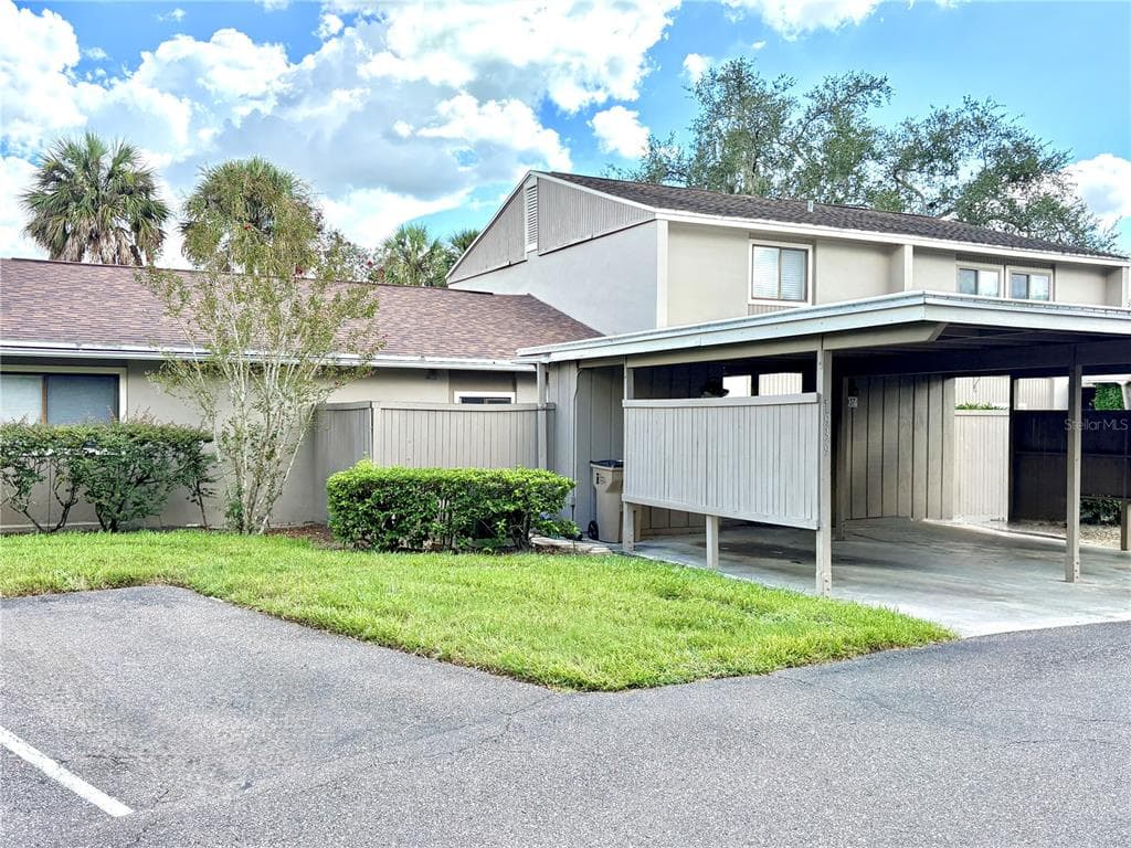 7939 PINE DRIVE UNIT 7939 TEMPLE TERRACE, FL 33637