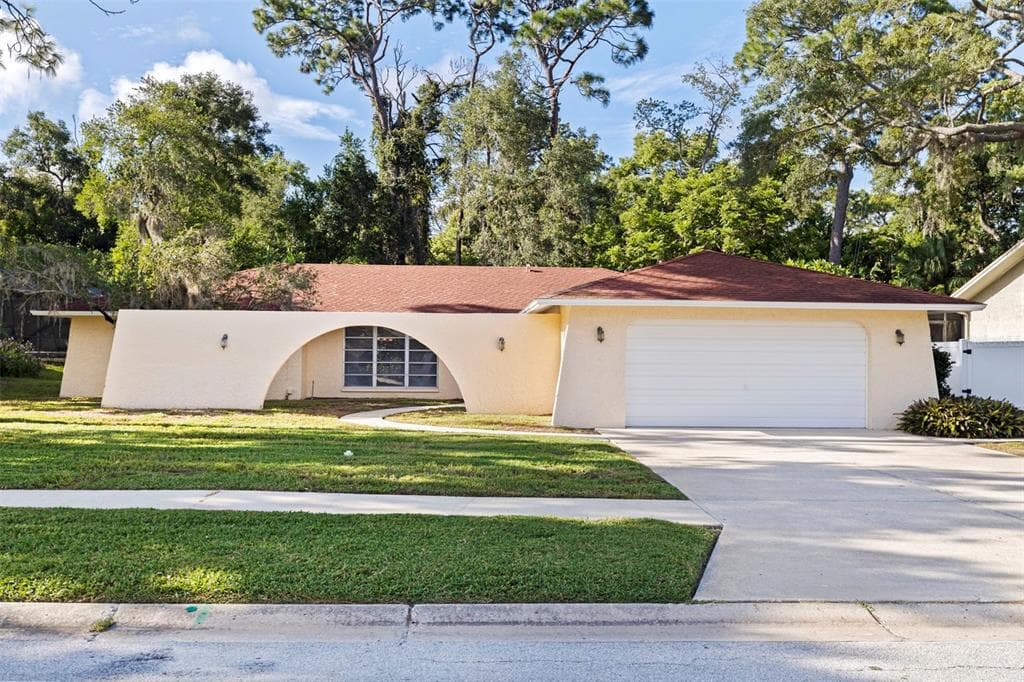 1374 INDIAN TRAIL N PALM HARBOR, FL 34683