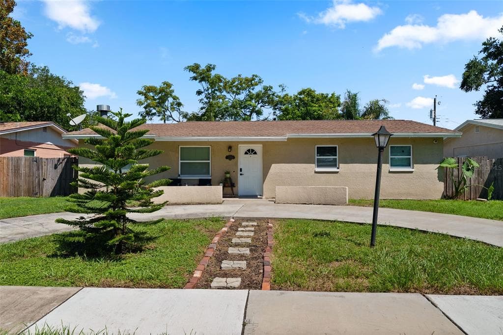 11199 TEMPLE AVENUE SEMINOLE, FL 33772