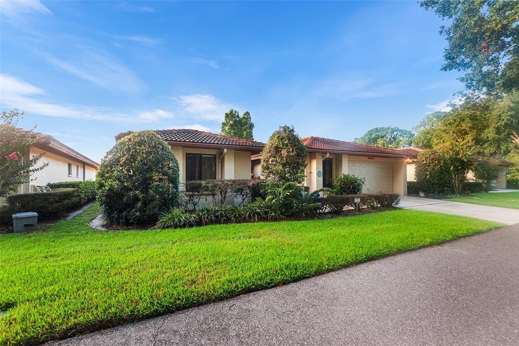 1007 ROLLING WOODS LANE LAKELAND, FL 33813