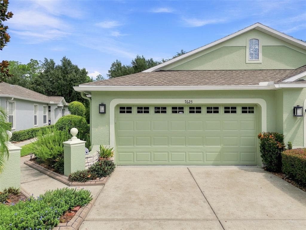 7625 DEER PATH LANE