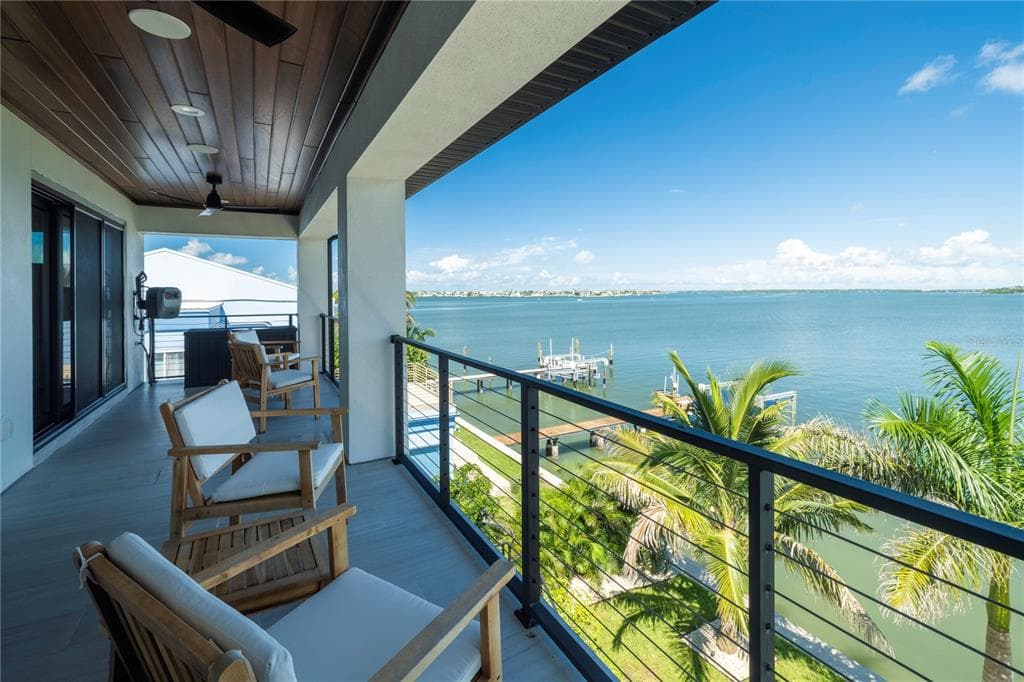 7973 CAUSEWAY BOULEVARD N ST PETERSBURG, FL 33707