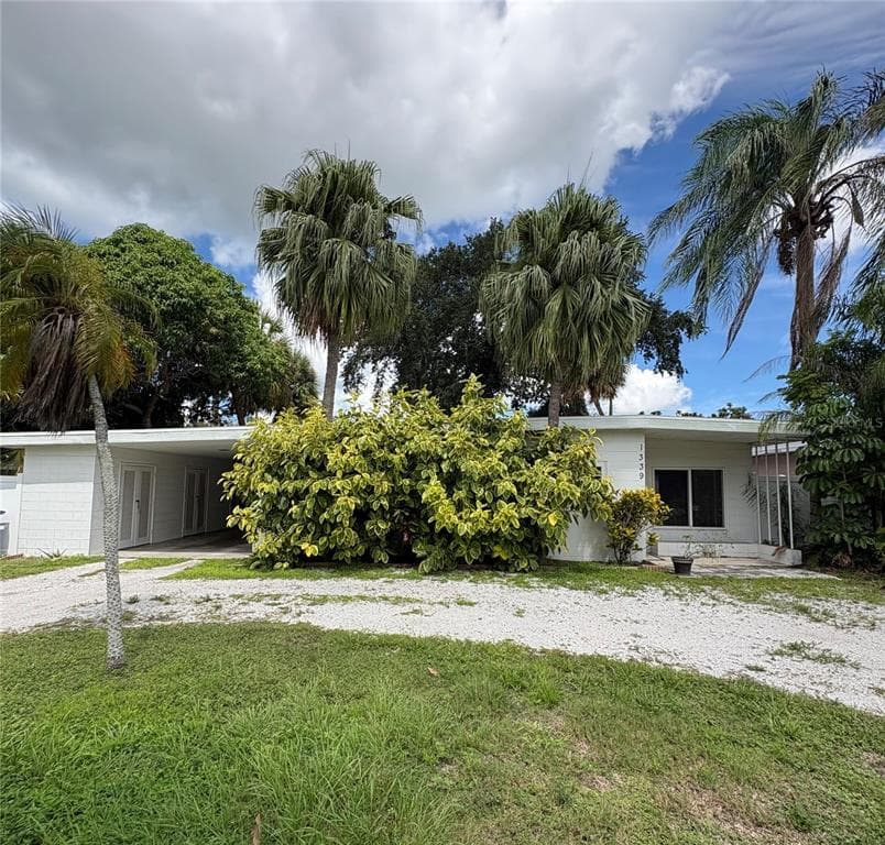 1339 ROYAL PALM DRIVE S ST PETERSBURG, FL 33707