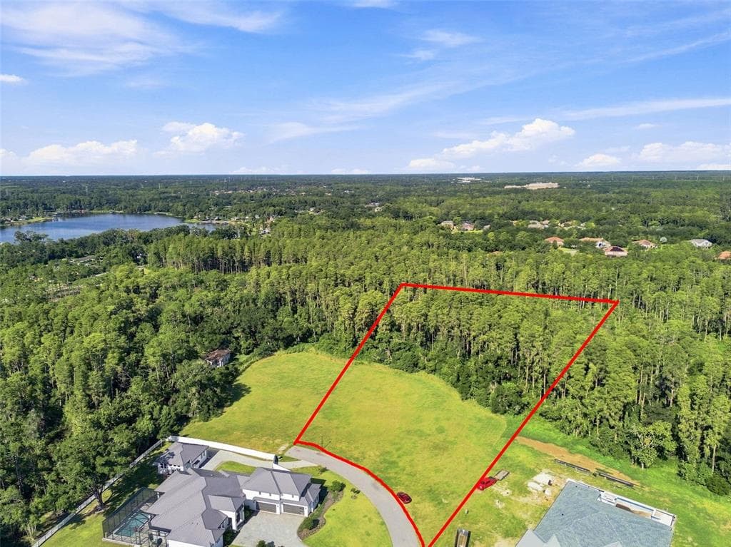 289 MAGNOLIA ACRES COURT LUTZ, FL 33548