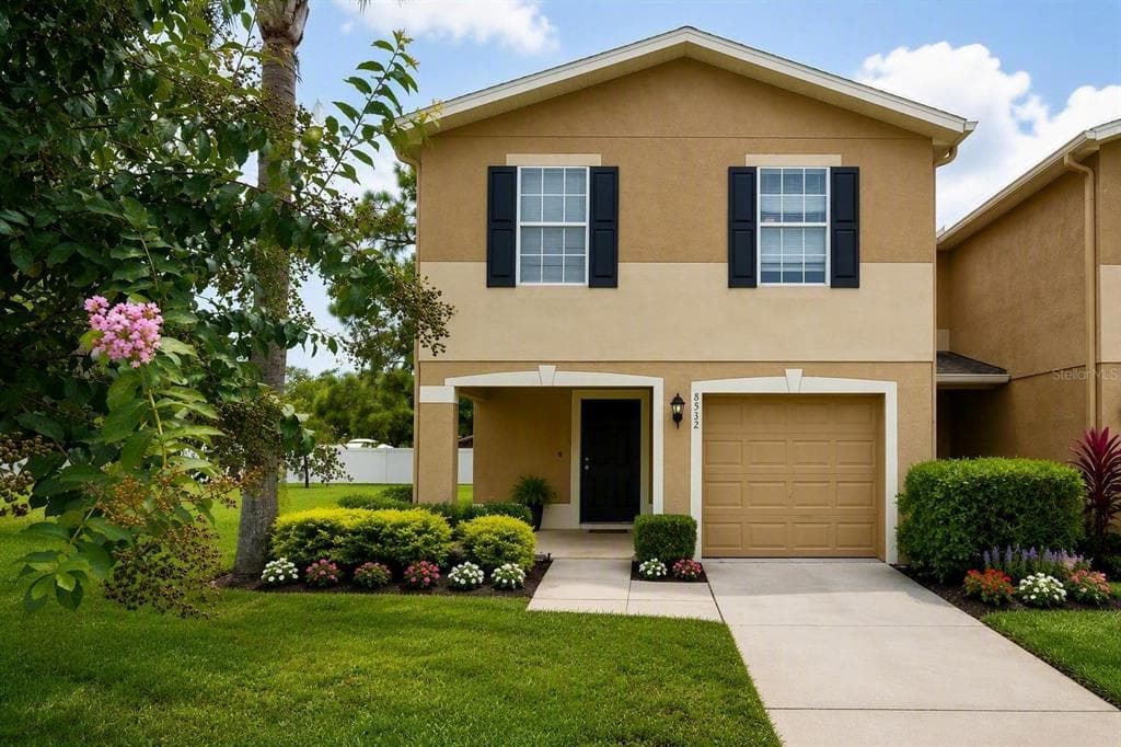 8532 EDGEWATER PLACE BOULEVARD TAMPA, FL 33615
