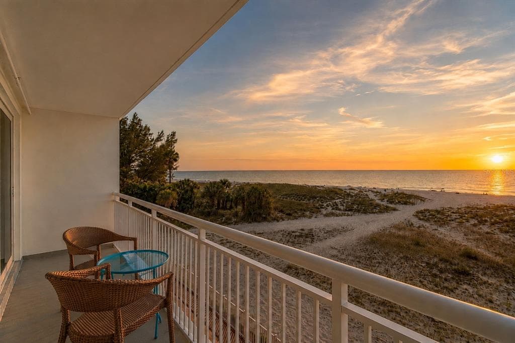 10116 GULF BOULEVARD UNIT 201W TREASURE ISLAND, FL 33706