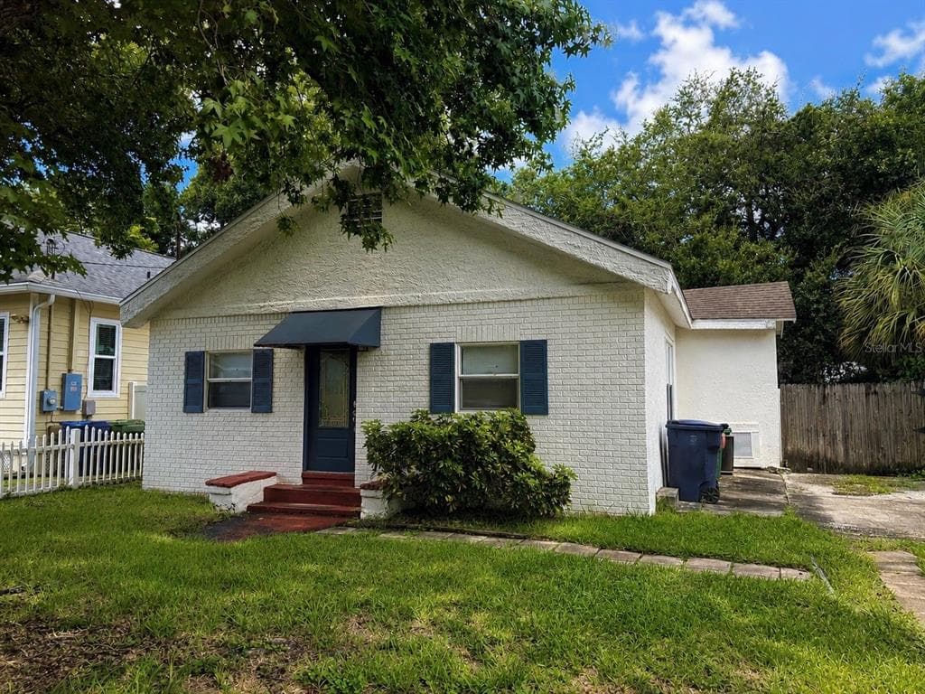 103 W EMMA STREET