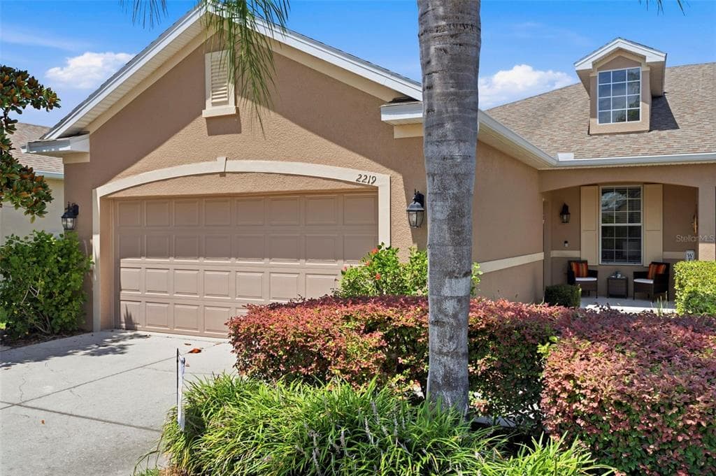 2219 PARROT FISH DR HOLIDAY, FL 34691