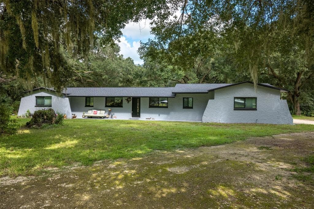 9797 CR 674 BUSHNELL, FL 33513