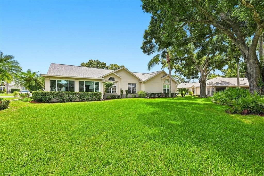1131 GOLFVIEW WOODS DRIVE