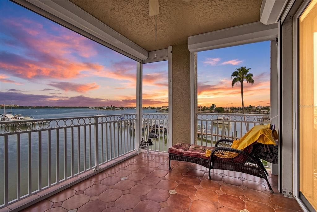 399 150TH AVENUE UNIT 205
