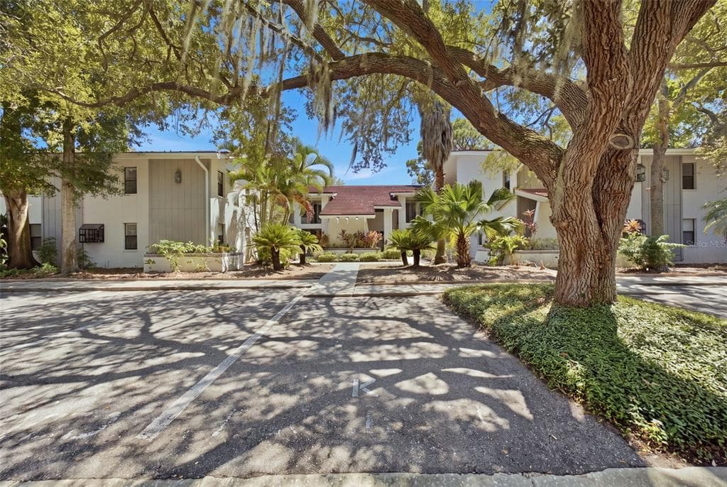300 S FLORIDA AVENUE UNIT 100K