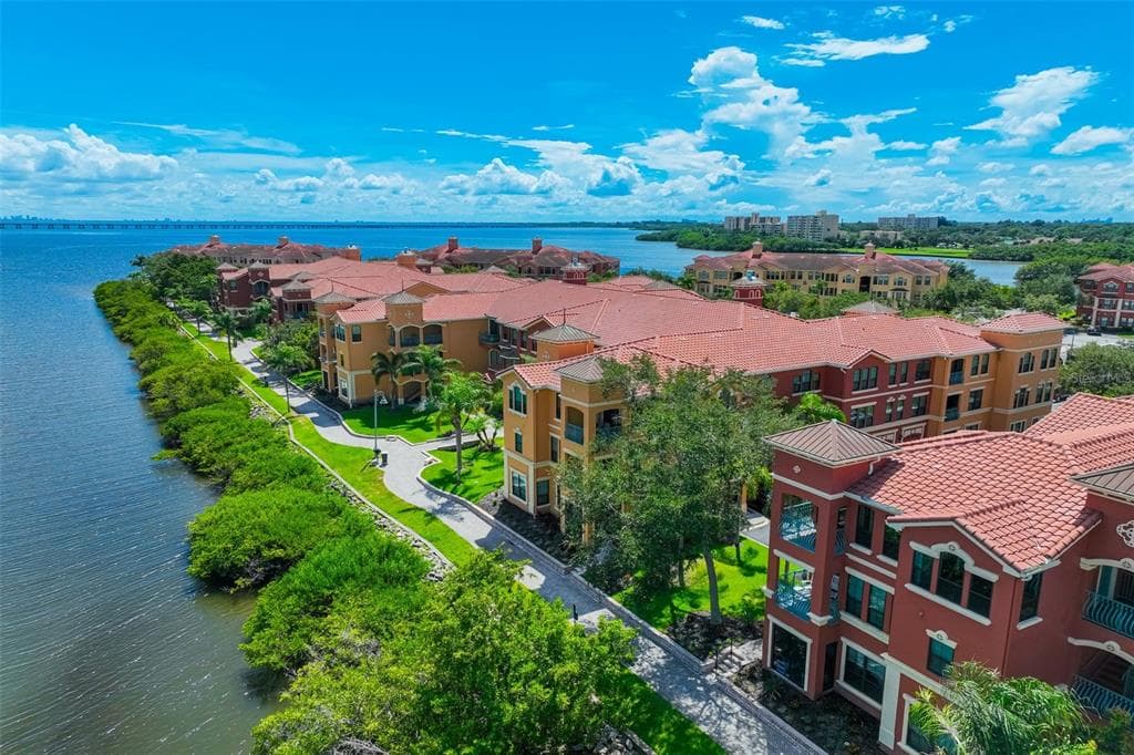 2730 VIA TIVOLI UNIT 334B CLEARWATER, FL 33764