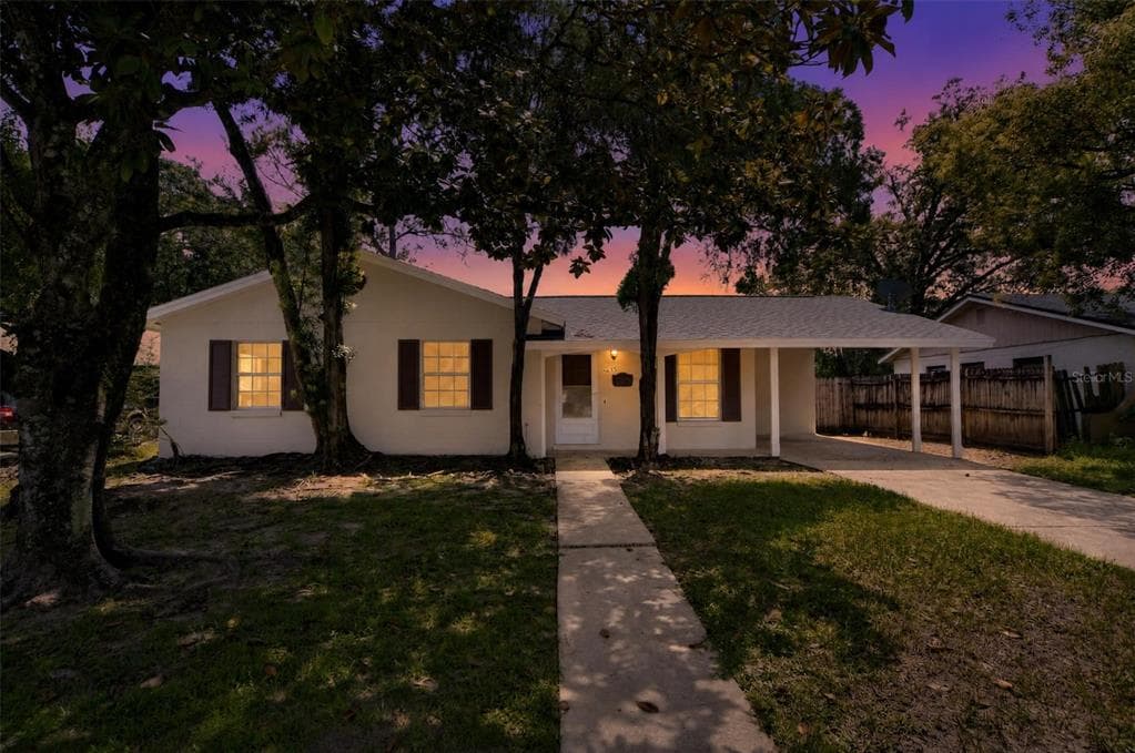 5635 STULL AVENUE ORLANDO, FL 32810