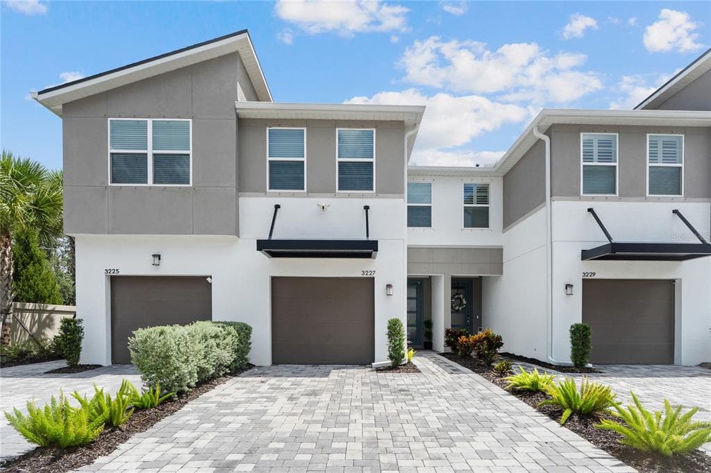 3227 TIMBER CROSSING AVENUE BRANDON, FL 33511