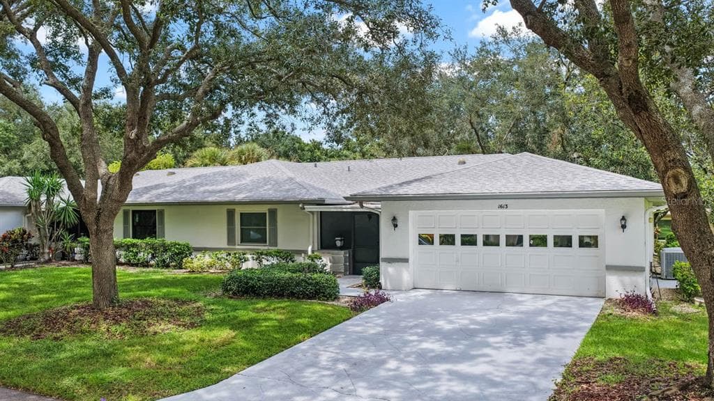 1613 LAUGHTON PLACE SUN CITY CENTER, FL 33573
