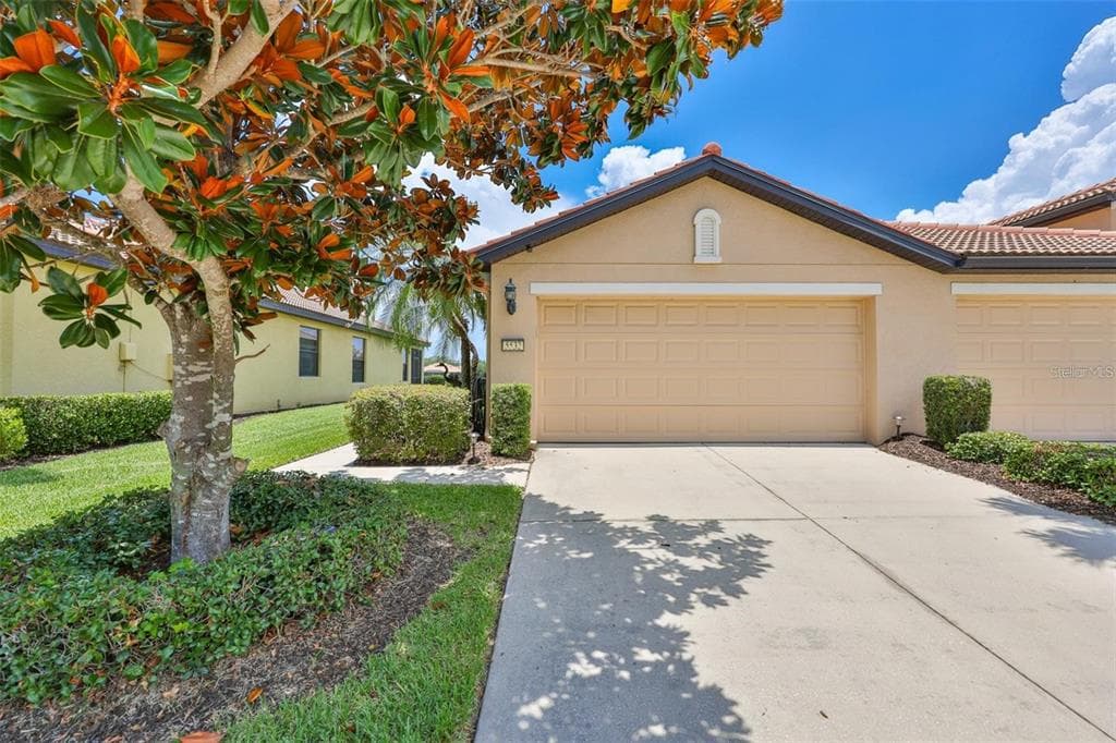 5532 SUNSET FALLS DRIVE APOLLO BEACH, FL 33572