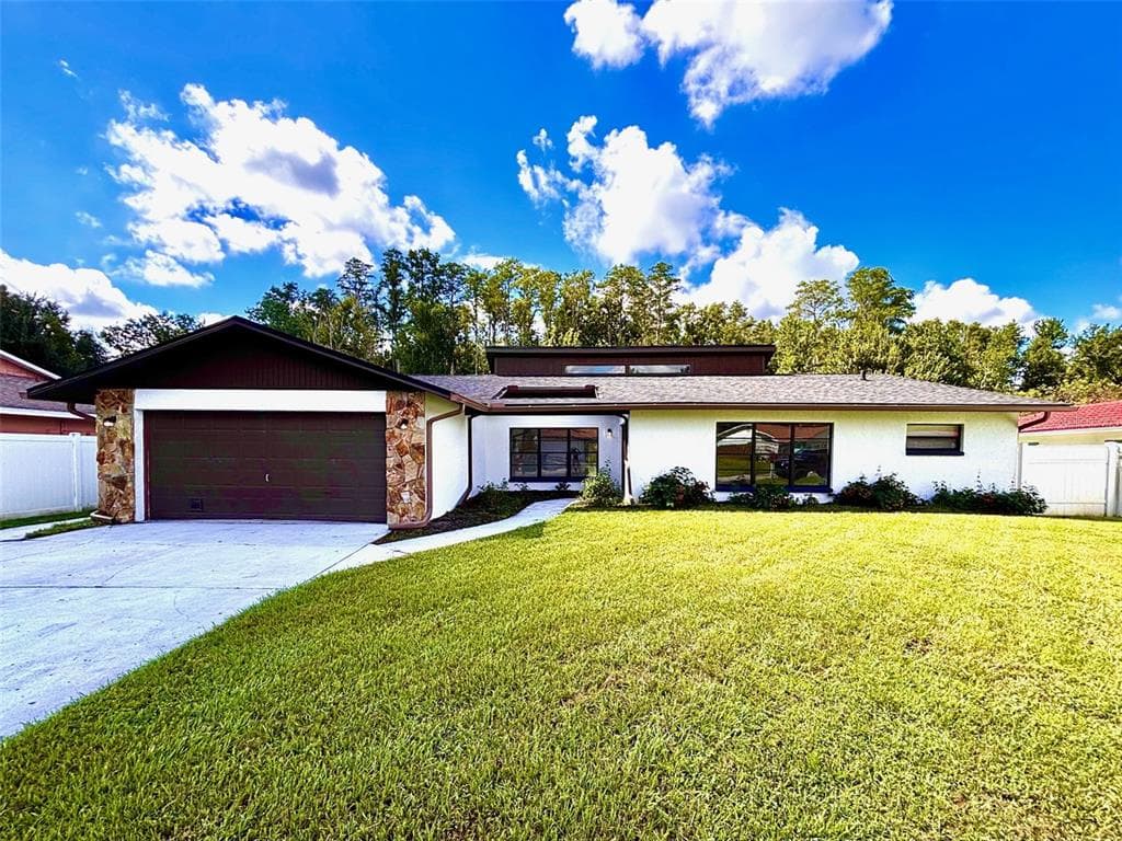 4545 DEBBIE LANE LUTZ, FL 33559