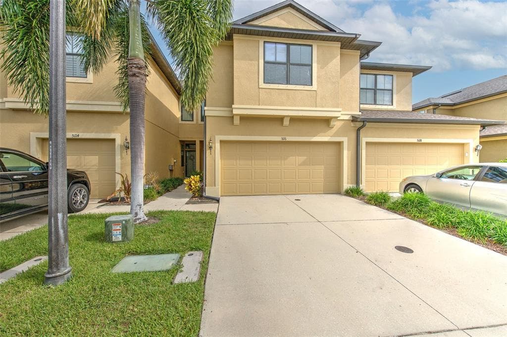 5116 BAY ISLE CIRCLE